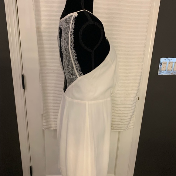 NWT Kenzie Open Back Lace Ivory Dress - Picture 8 of 10